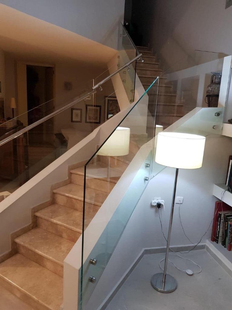 R.N.B פרוייקטים בזכוכית R.N.B פרוייקטים בזכוכית