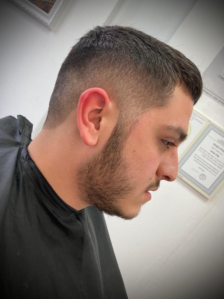 אלחי אדאוי עיצוב שיער אלחי אדאוי עיצוב שיער