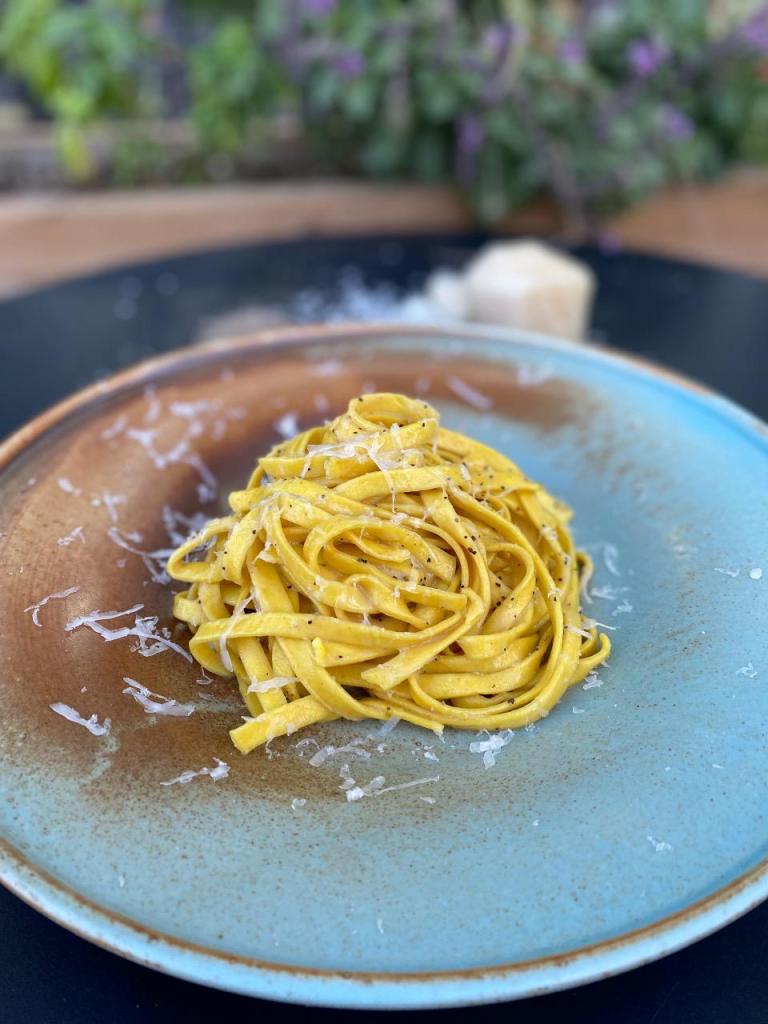 פיצה סיציליאנו פיצה סיציליאנו