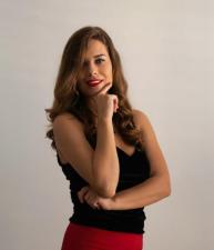 JR BEAUTY STUDIO