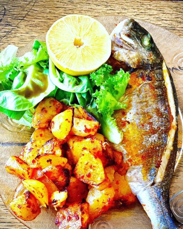 המכשף קסם של אוכל המכשף קסם של אוכל