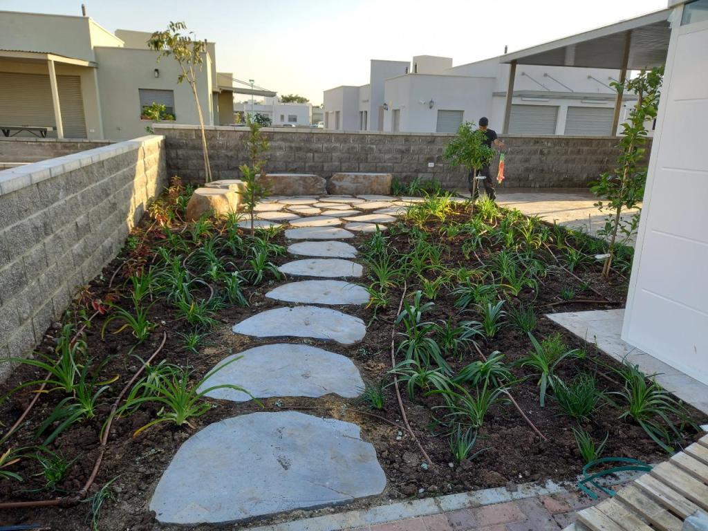 אורן תכנון ועיצוב גינות אורן תכנון ועיצוב גינות