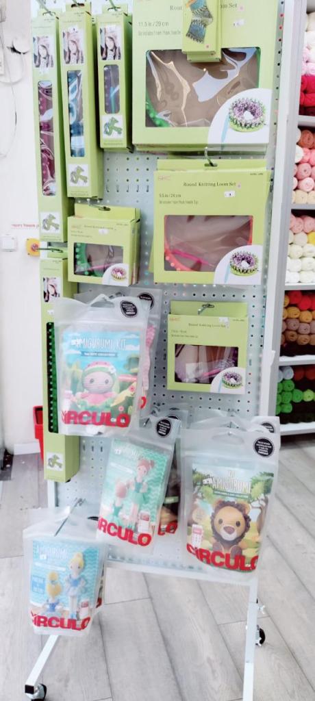 המסרגה והצמר המסרגה והצמר