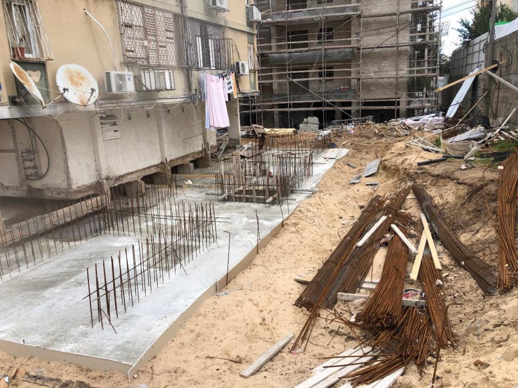 מחפרון ירון מחפרון ירון