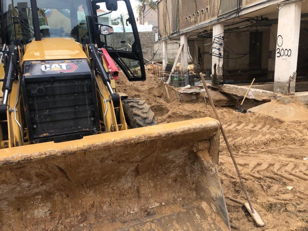 מחפרון ירון מחפרון ירון