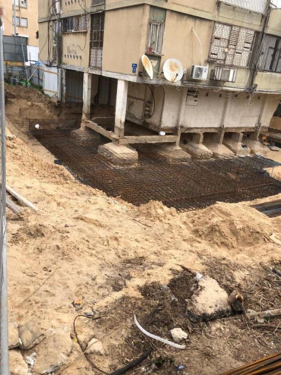 מחפרון ירון מחפרון ירון