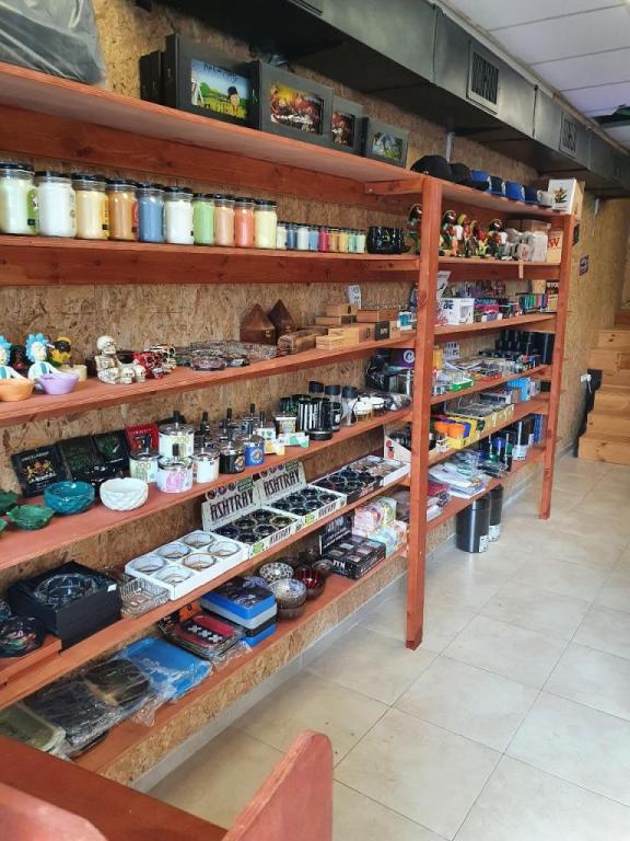 המשביר לסטלן המשביר לסטלן