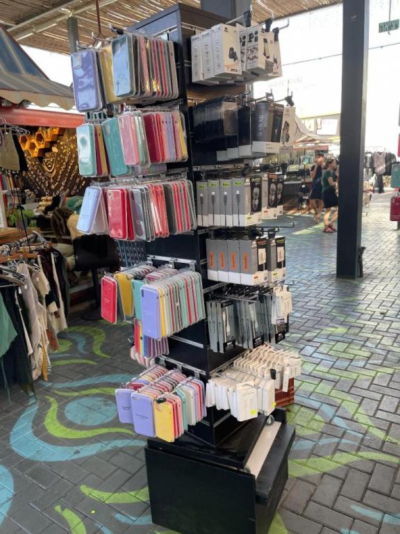 יוסף גאג'דטים בטיילת יוסף גאג'דטים בטיילת