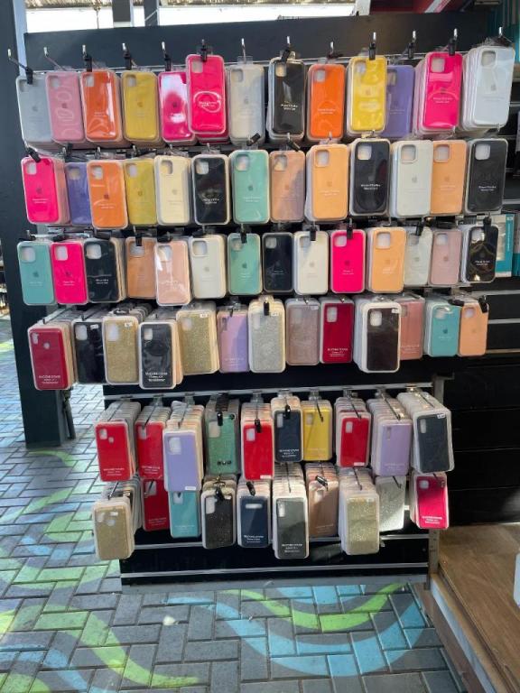 יוסף גאג'דטים בטיילת יוסף גאג'דטים בטיילת