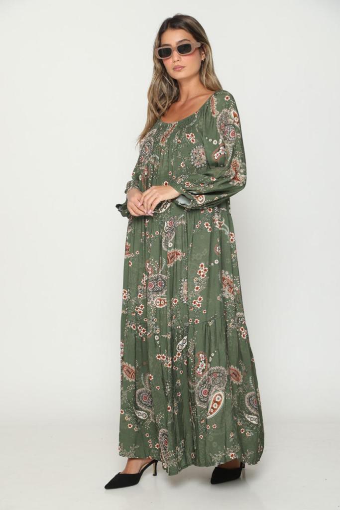 מתלבשים גלורי מילאנו מתלבשים גלורי מילאנו