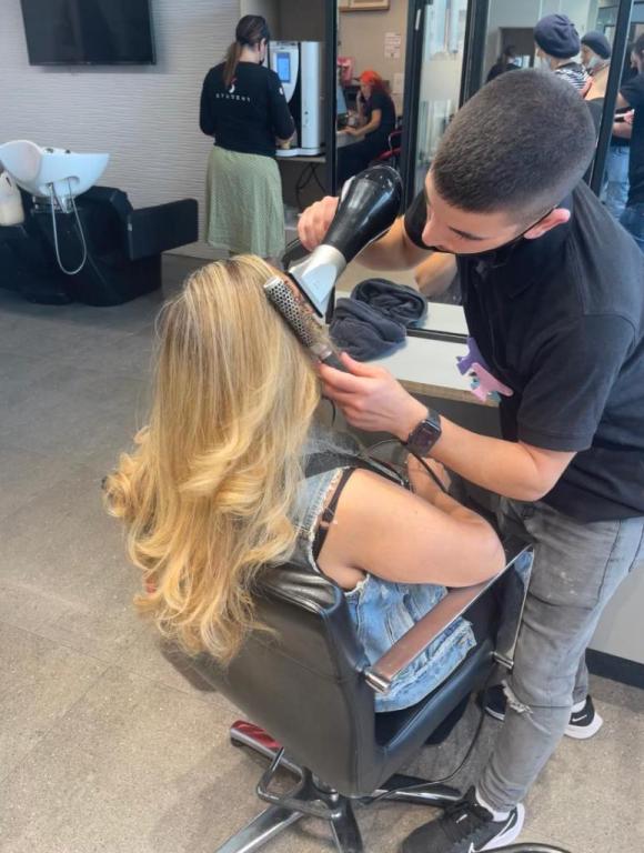 עידו מזרחי עיצוב שיער עידו מזרחי עיצוב שיער