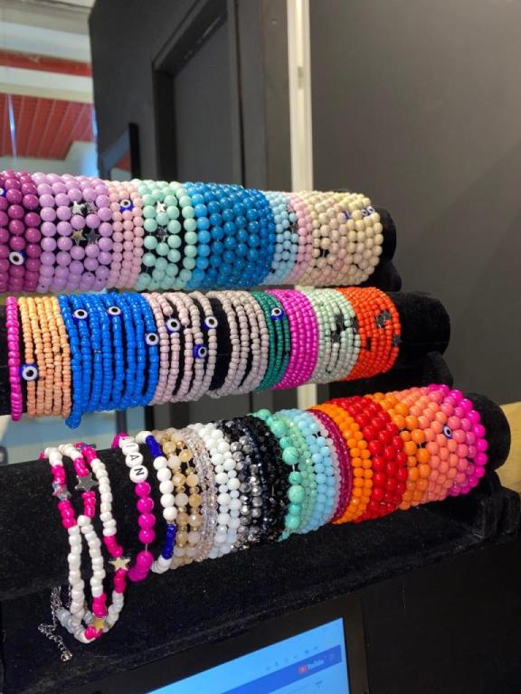 L.R Boutique L.R Boutique