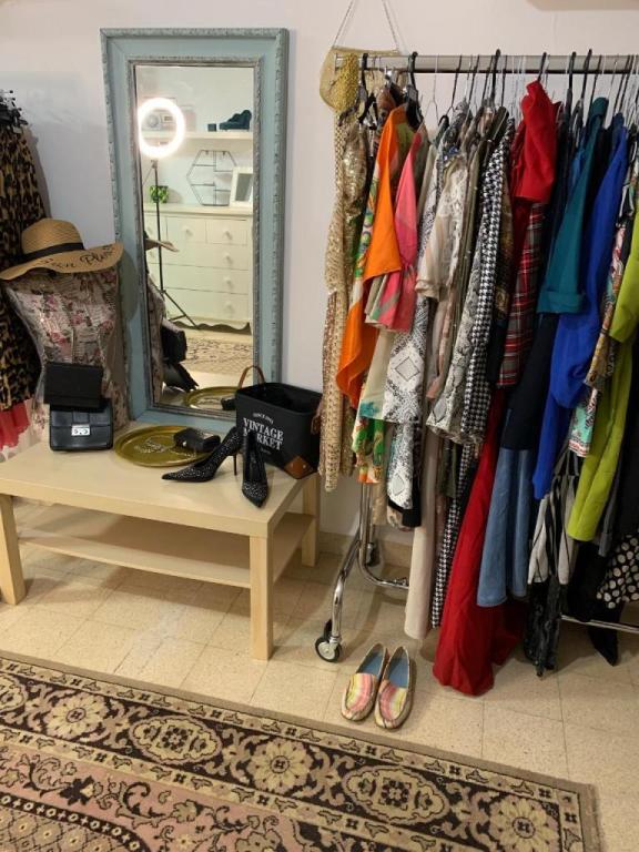 לוק משלך שכולו יד שנייה לוק משלך שכולו יד שנייה