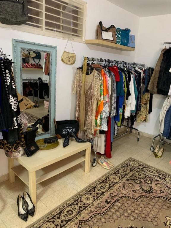 לוק משלך שכולו יד שנייה לוק משלך שכולו יד שנייה