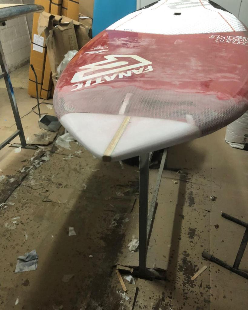 אבי תיקוני גלשנים אבי תיקוני גלשנים