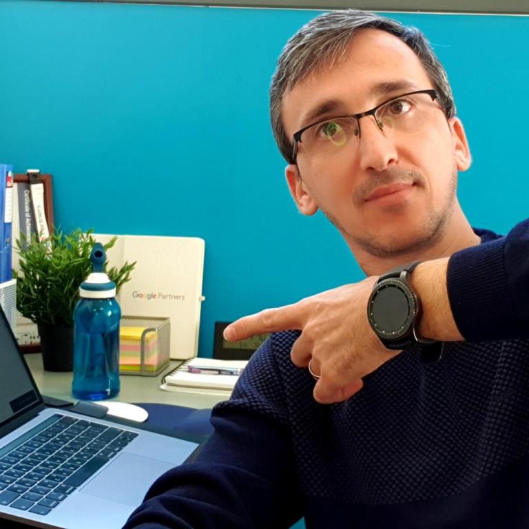 רוס דולגוב רוס דולגוב