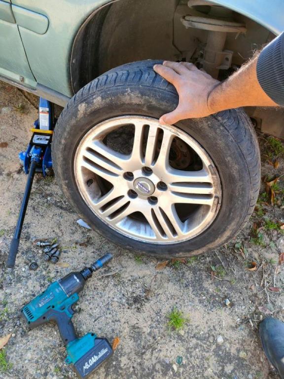 אלון שירותי דרך אלון שירותי דרך