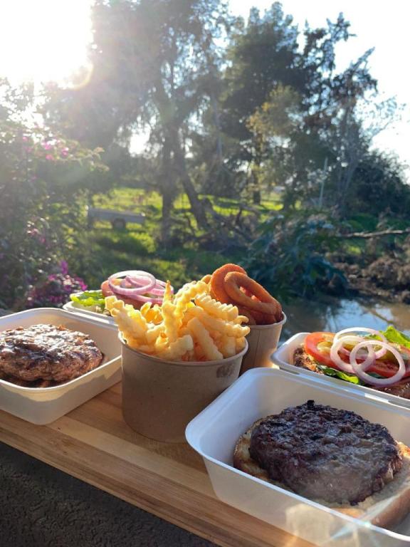 Munch burger Munch burger