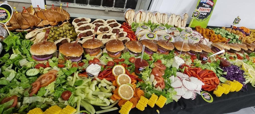 שולחן שוק בסטייל שולחן שוק בסטייל