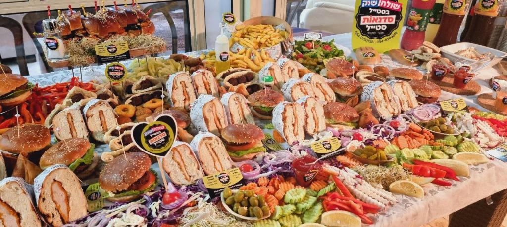 שולחן שוק בסטייל שולחן שוק בסטייל