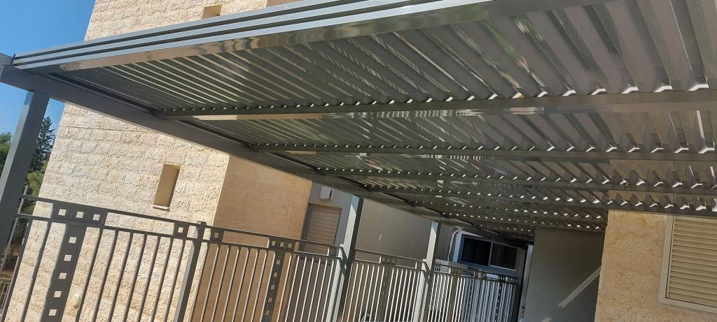 שובל עזאני גגות רעפים שובל עזאני גגות רעפים