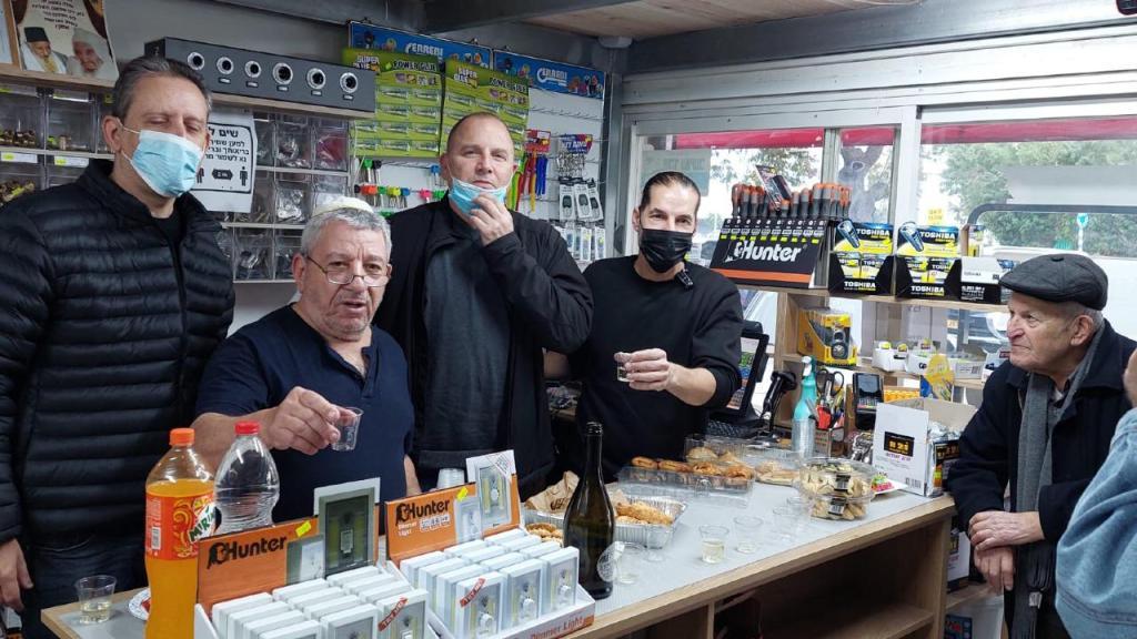 לירון פתרון לבניין ולבית לירון פתרון לבניין ולבית