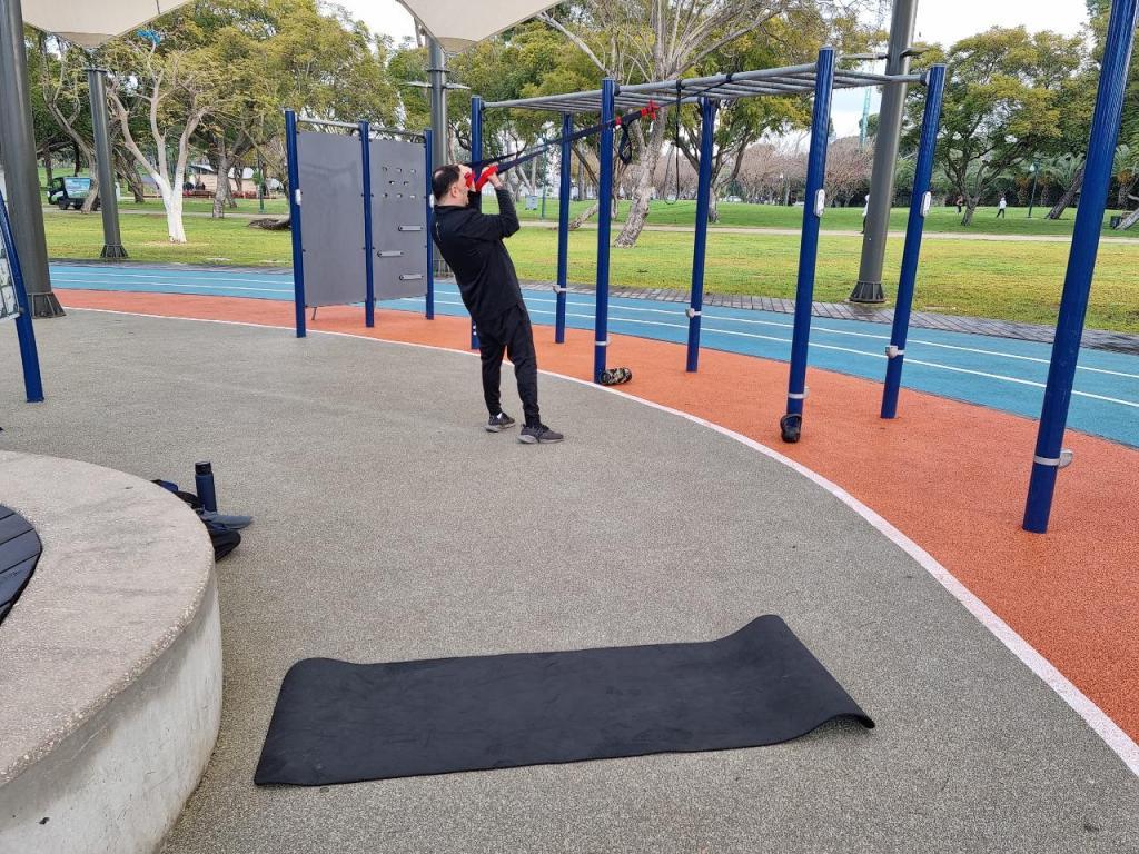 רונן יצחקוב רונן יצחקוב