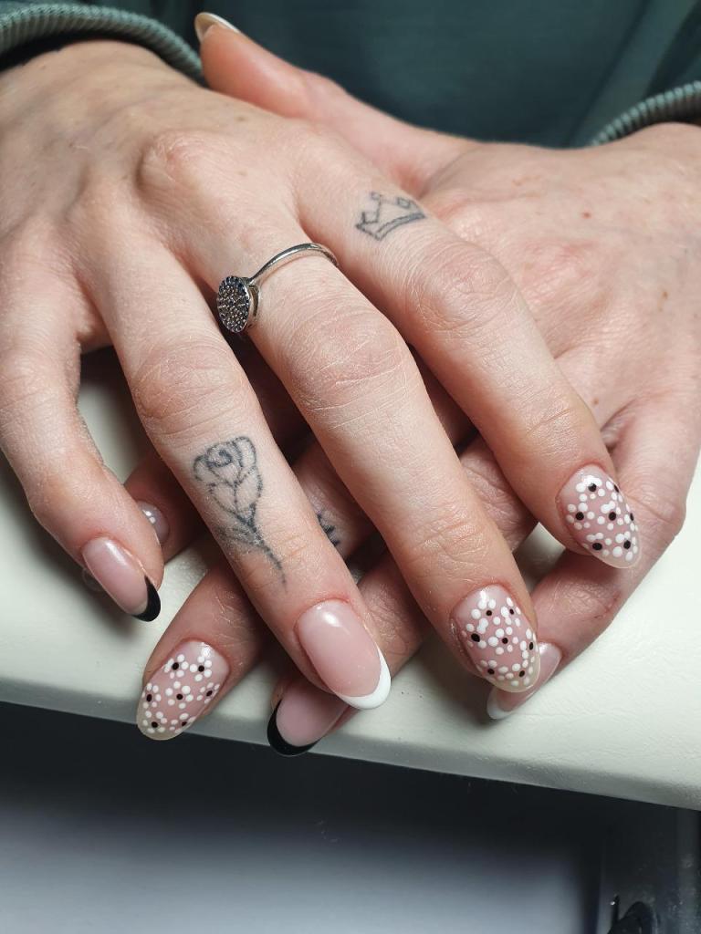 Rinat nail studio Rinat nail studio