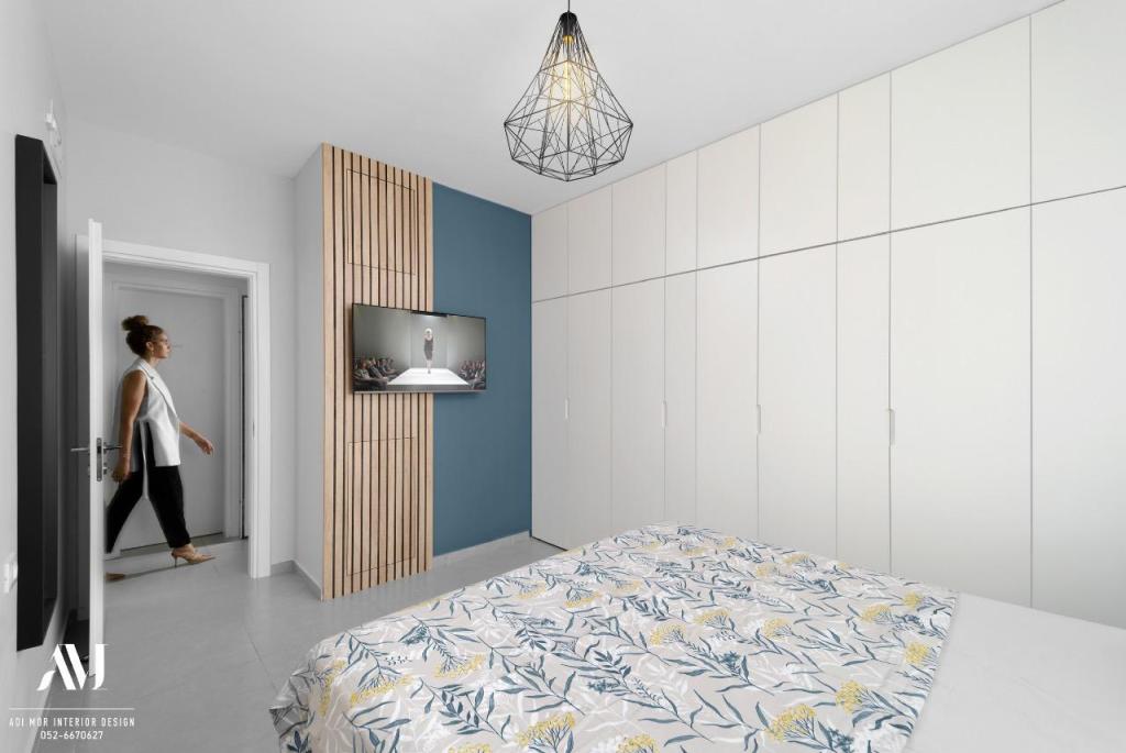 עדי מור עדי מור