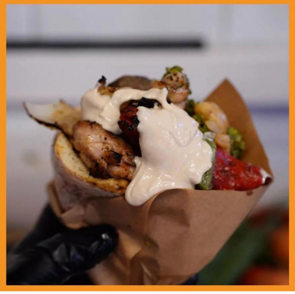 גברי קונספט בפיתה גברי קונספט בפיתה