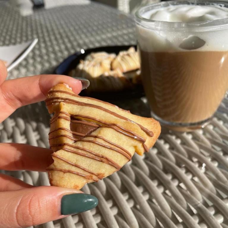 Yuvals Cakes Yuvals Cakes