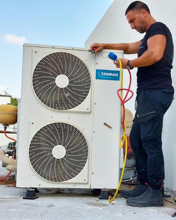 D.M שרות תיקון מזגנים D.M שרות תיקון מזגנים