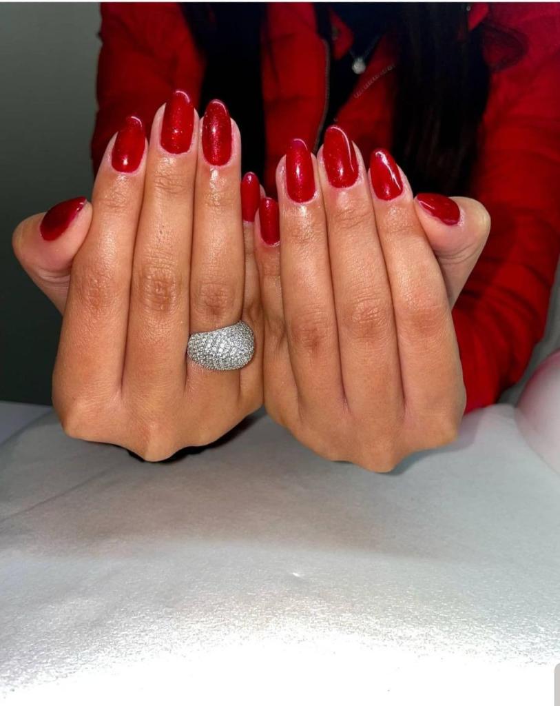 אליס נייל אליס נייל