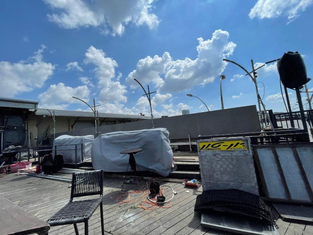 אורי אבל אורי אבל