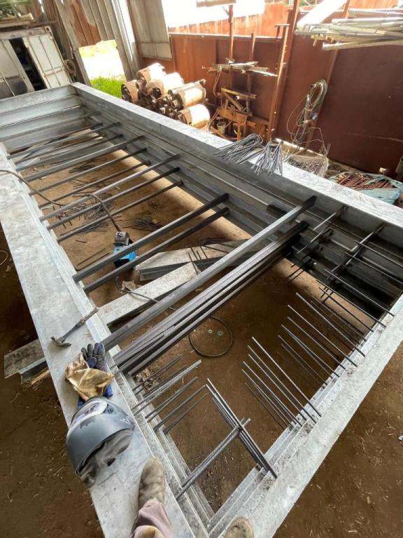 אורי אבל אורי אבל