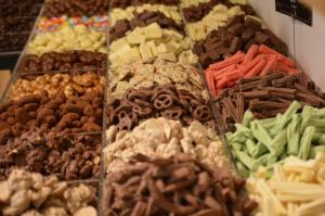 Nut station