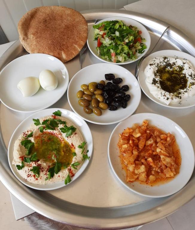 מפגש הצוק מפגש הצוק