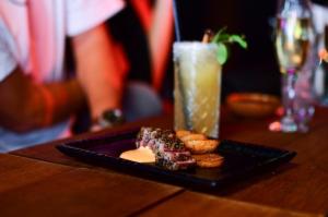 salute bar & kitchen