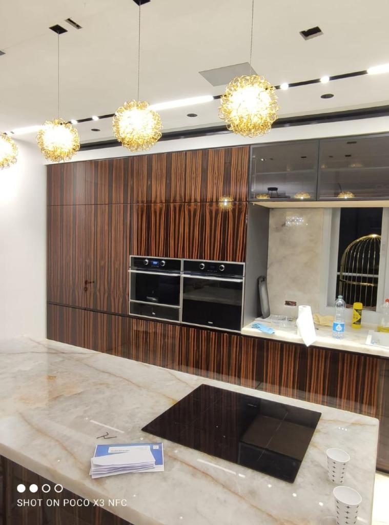 Royal Doors Royal Doors