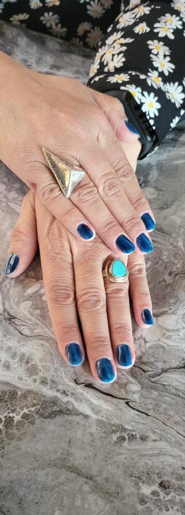 מניקוריסט מניקוריסט