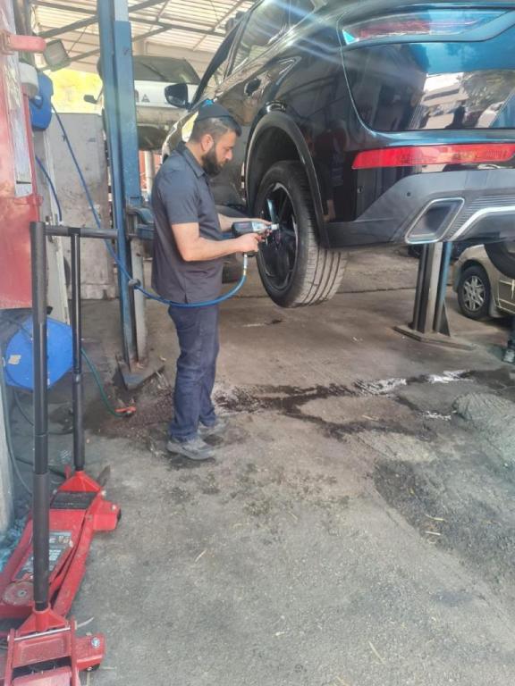 גלגלי המגן מנשה קחלון גלגלי המגן מנשה קחלון