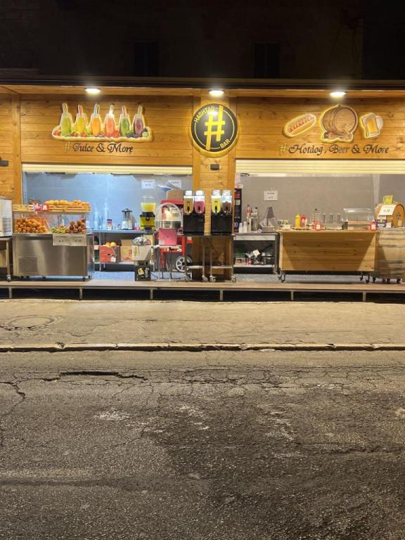 האשטג בר האשטג בר