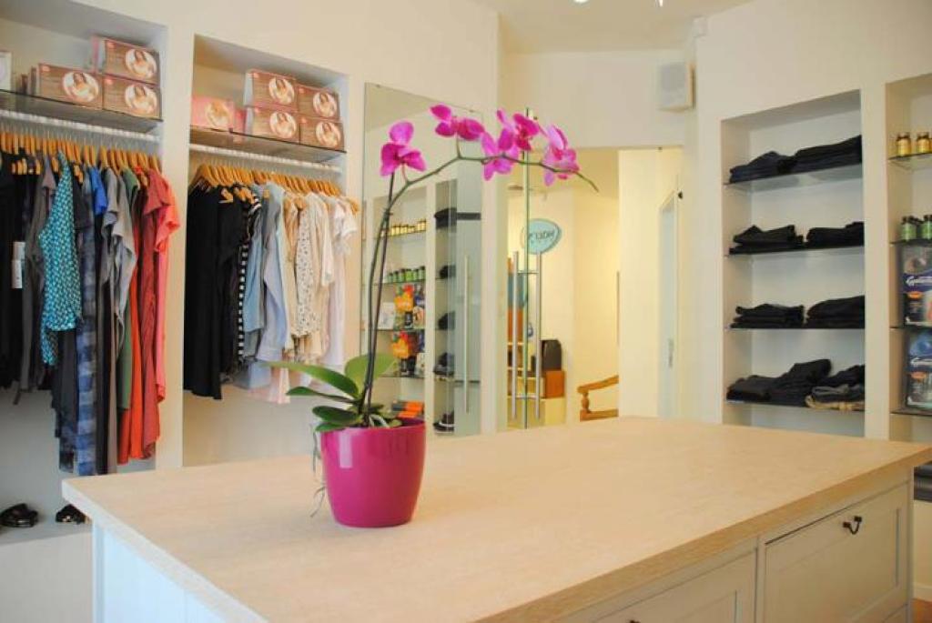 אמבריא אמבריא