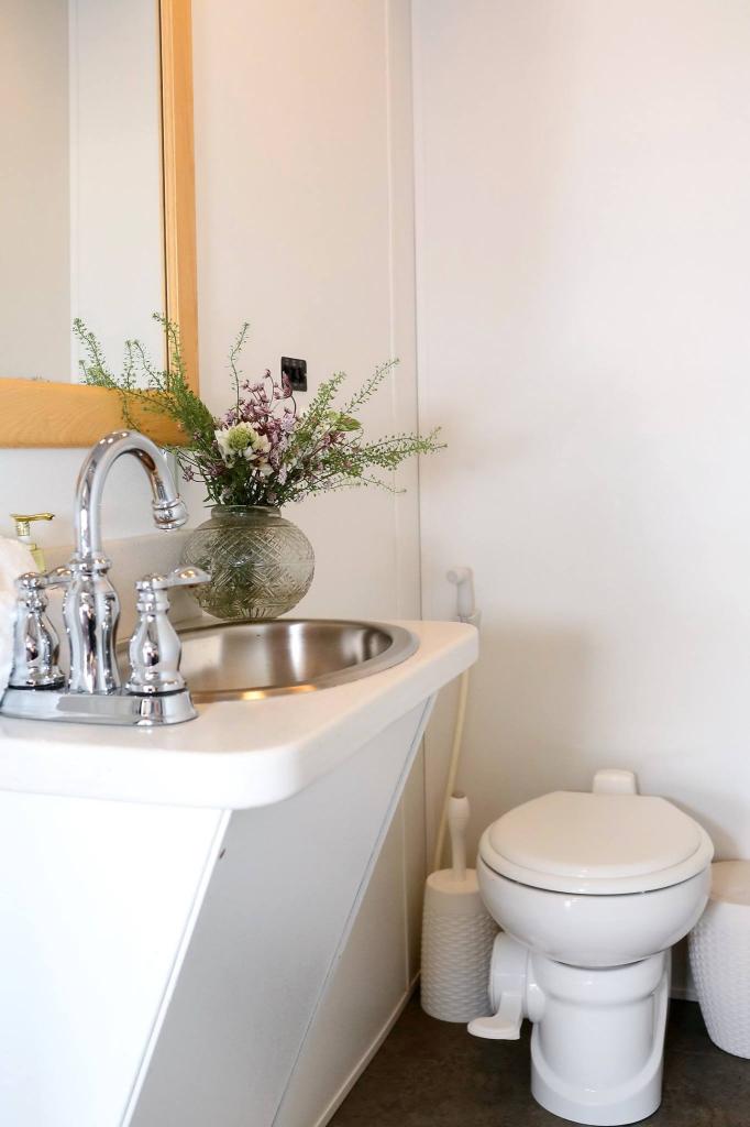 קומפורט שירותים ניידים קומפורט שירותים ניידים