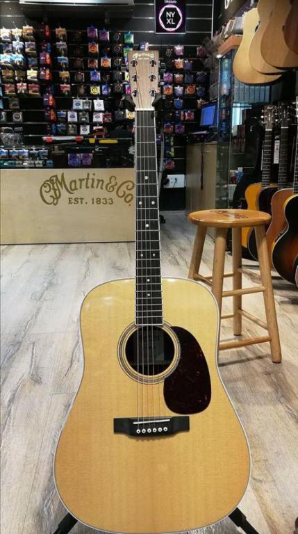 מרכז הגיטרות של אבי גיל מרכז הגיטרות של אבי גיל