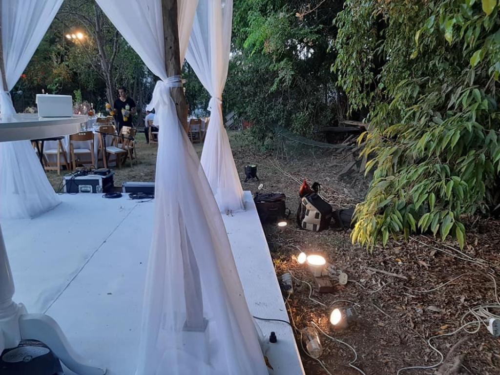 להקת נושאי הכלים להקת נושאי הכלים