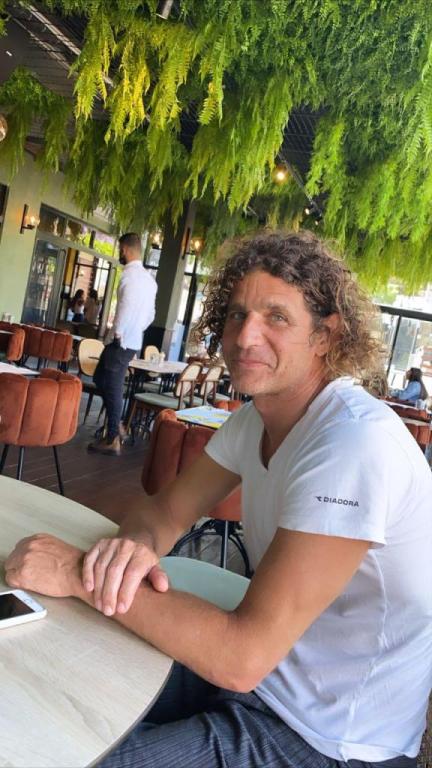 מרכז מטפלים B מרכז מטפלים B