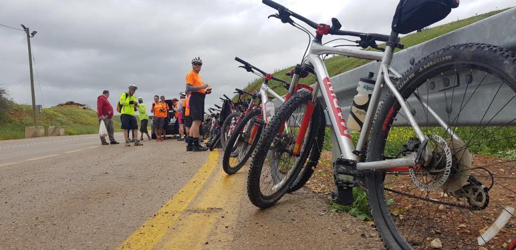 מצוק טיולי שטח מצוק טיולי שטח