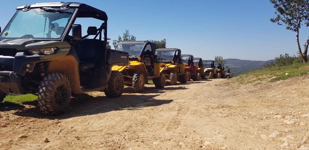 מצוק טיולי שטח מצוק טיולי שטח