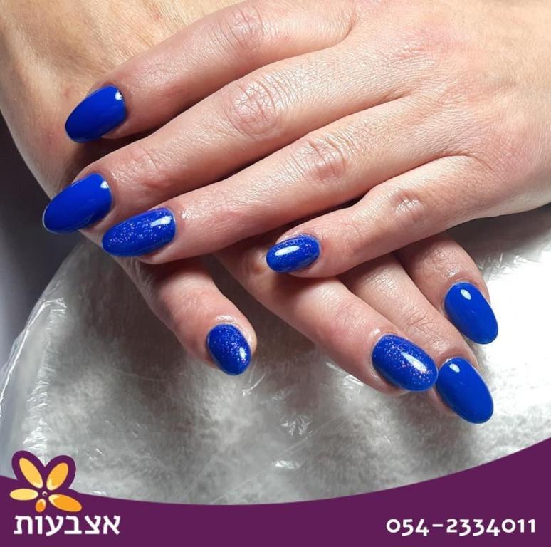 אצבעות רגינה מאור אצבעות רגינה מאור